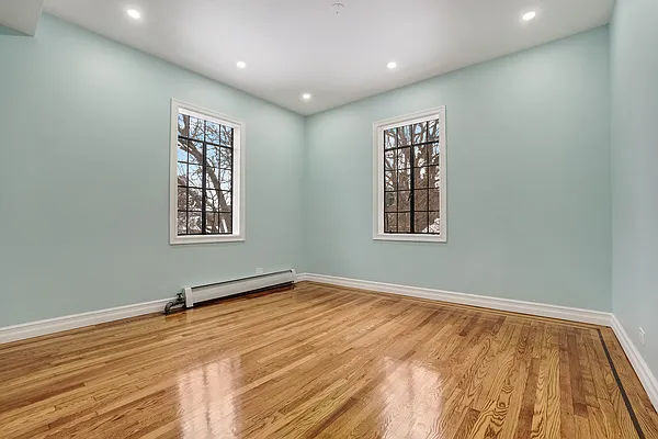 Rented by Corcoran | media 6