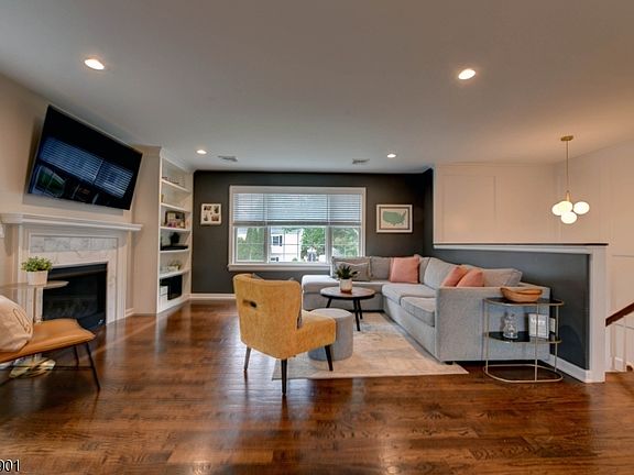 5th image of 41 Strickland Ave