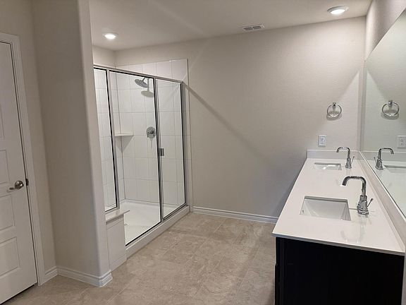 5th image of 1311 Missouri St
