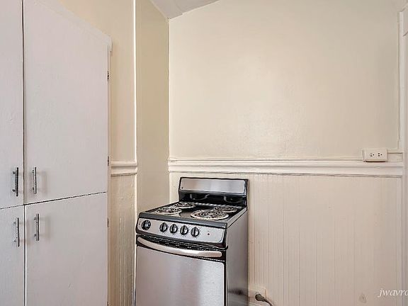4th image of 1385 Clay St #11J