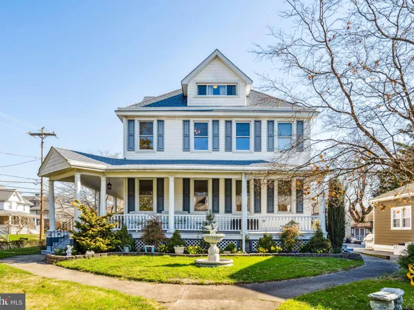 202 Cresswell St, Ridley Park, PA 19078