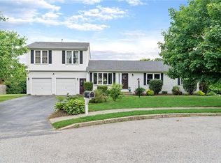 11 Remy Cir, Warwick, RI 02886