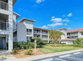 9320 Clubside Cir