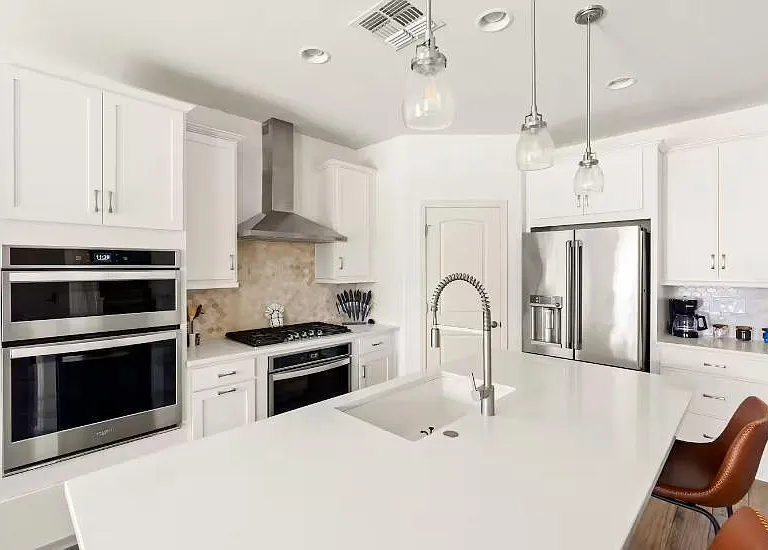 2437 E Alta Vista Rd — Photo 25
