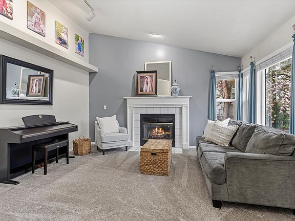 3rd image of 7975 S Showcase Ln