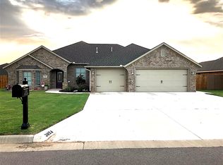 3024 Stephanie Ln, Altus, OK 73521