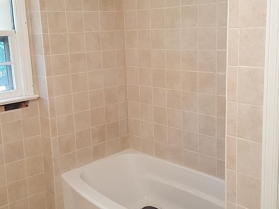 Newly renovated bath