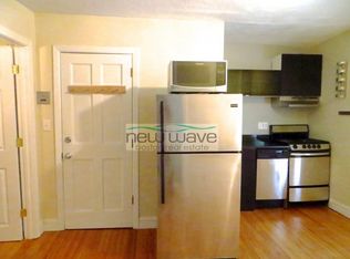 20 Bartlett Pl #3R, Boston, MA 02113