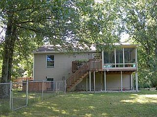5th image of 10074 Rosemary Ln
