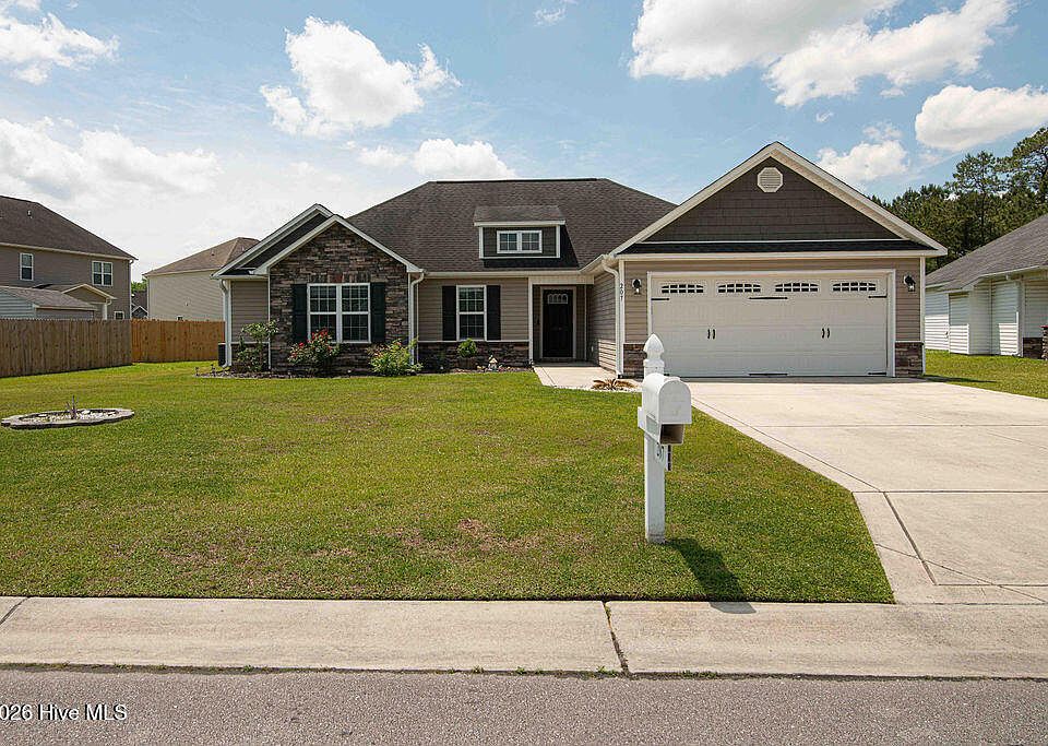 1st image of 207 Imperial Ln