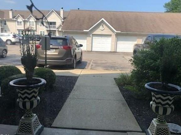 2nd image of 22664 Lenox Dr