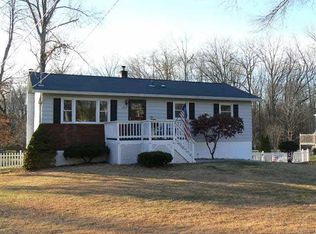 7 Phyllis Dr, Wappingers Falls, NY 12590