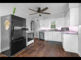 1861 S Main St, Akron, OH 44301