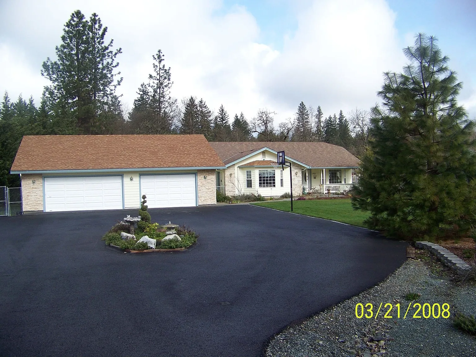 126 Joe Creek Rd photo 1