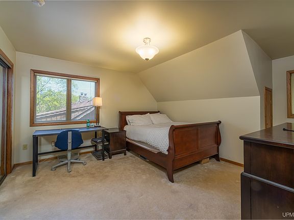 4th image of 1806 Mildred Ave