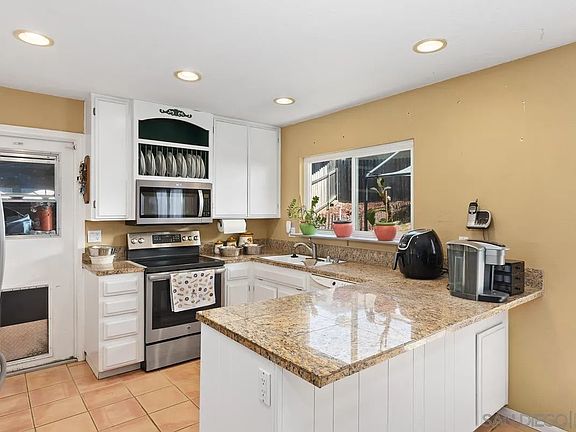 3rd image of 8562 Winter Gardens Blvd