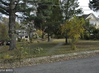 4009 Woodland Rd, Annandale, VA 22003