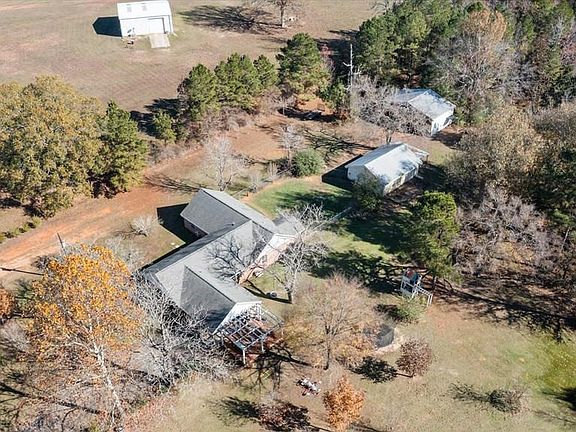 4th image of 327 J And H Ln