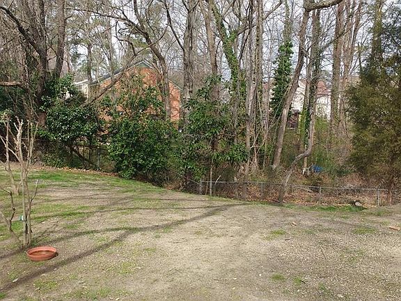 5th image of 335 Thalia Dr
