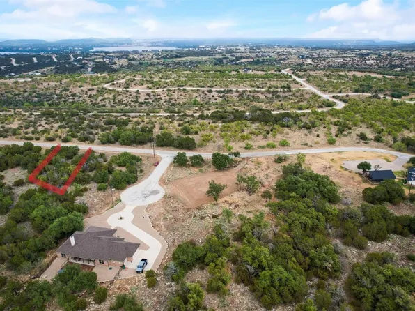 105 Oakland Hills Dr, Graford, TX 76449