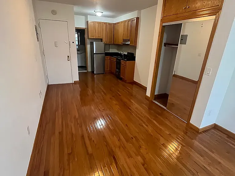 486 E 74th St #2D — Photo 4