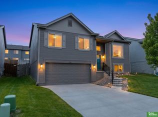 7902 N 149th St, Bennington, NE 68007