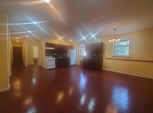1760 E 8th St #1B, Brooklyn, NY 11223