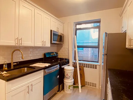 Rented by Silverstein Collection LLC  | media 23