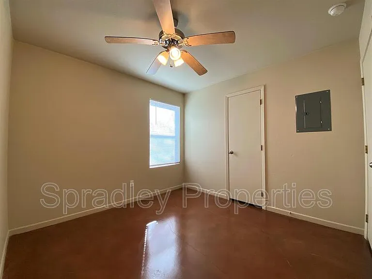 255 E 5th Ave #111 — Photo 5