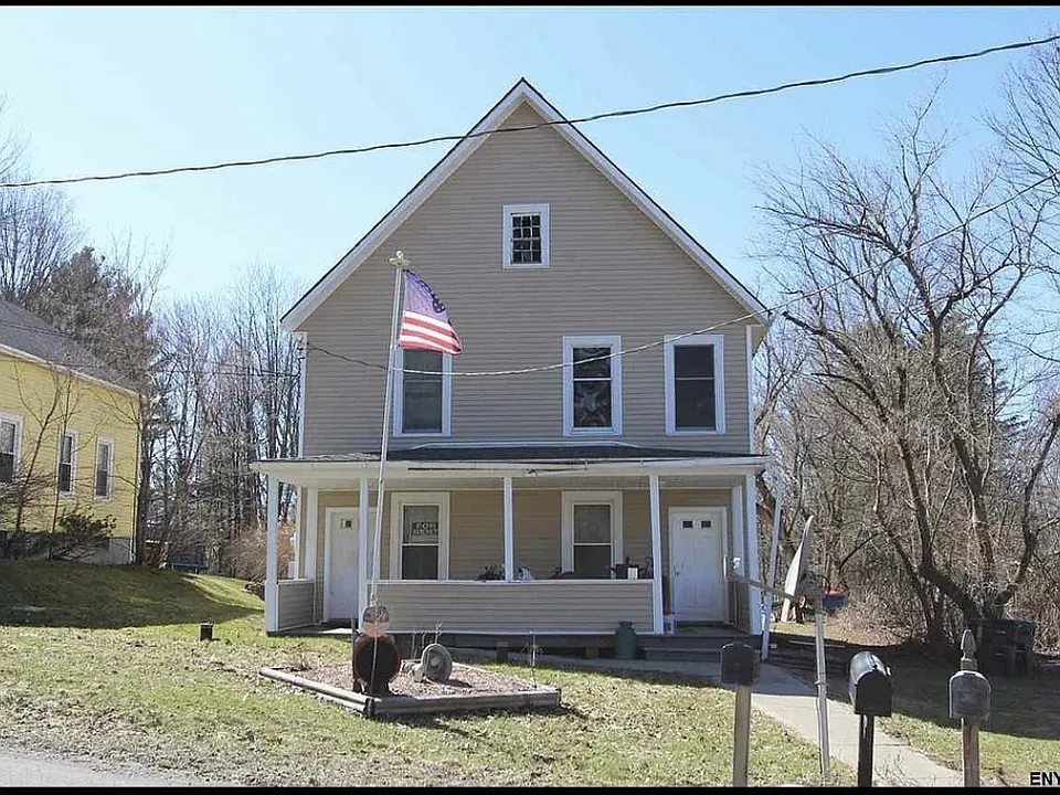 8 Orient Ave #3