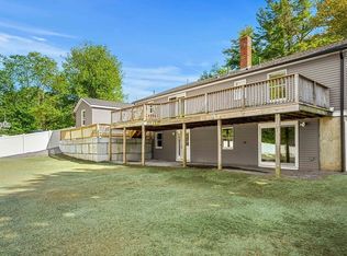 102 Kimball Rd, Amesbury, MA 01913