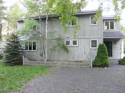 408 Stillwater Dr, Pocono Summit, PA, 18346