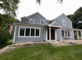 133 Bradwell Rd, Inverness, IL 60010