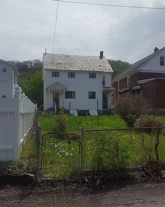 2nd image of 725 Highland Ave