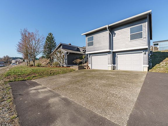 4th image of 6720 NE 56th Ave