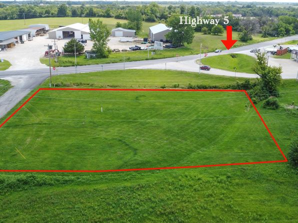 1332 N Kansas Ave, Marceline, MO 64658