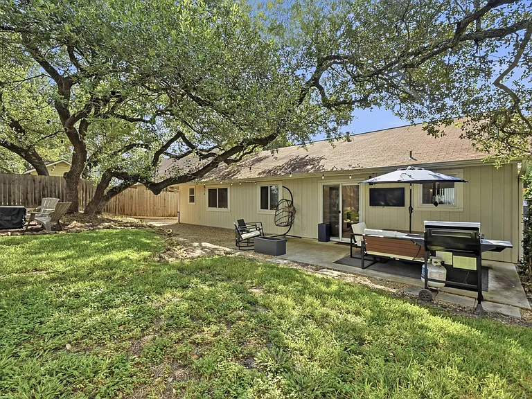 7806 Lowdes Dr — Photo 25
