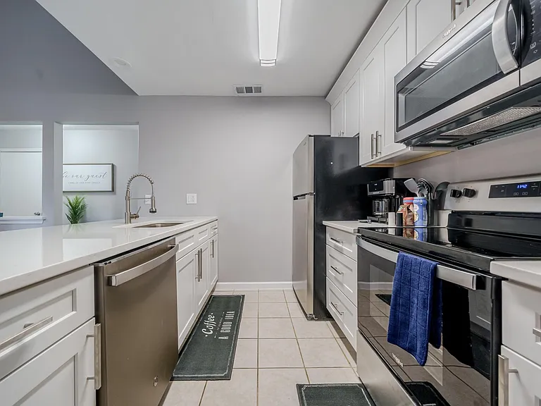 124 Elm Ave SE #3C — Photo 11