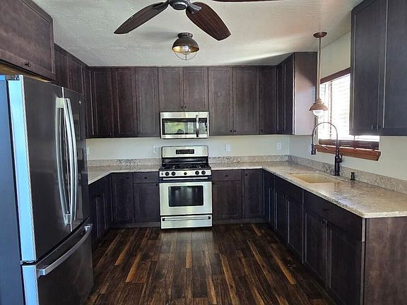 4th image of 2795 Coyote Rdg