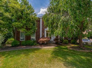 8116 Montero Dr, Prospect, KY 40059