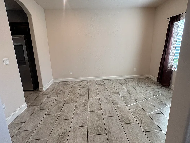 2214 N Hall Ct — Photo 10
