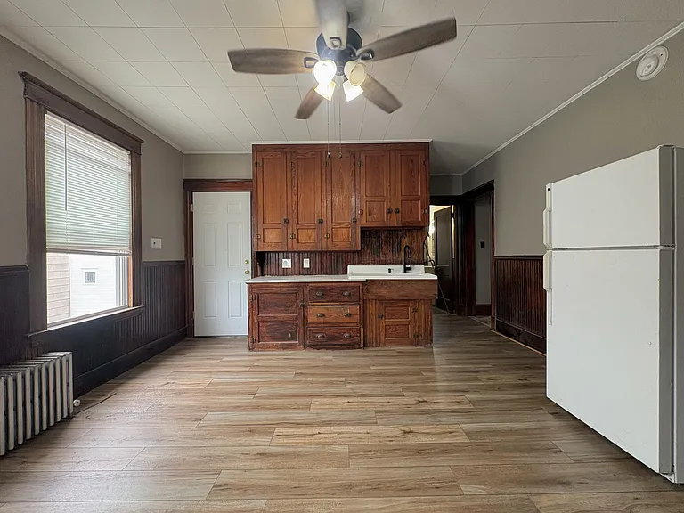 203 Pine St #5 — Photo 10