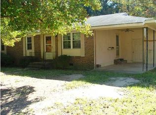 616 Holland Dr, Albany, GA 31705