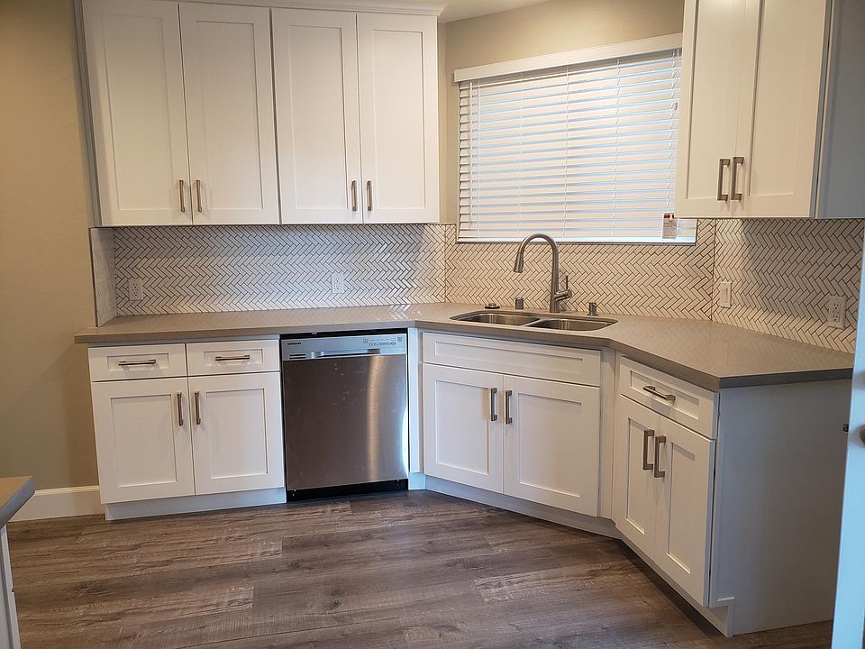 1st image of 4468 Murietta Ave APT 2