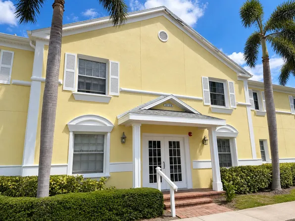 4728 Beach Dr SE, Saint Petersburg, FL