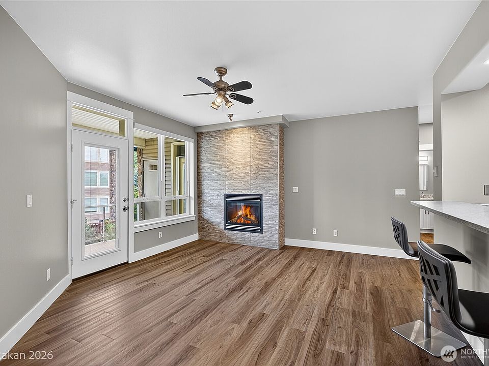 1st image of 1416 Lindsay Loop #306