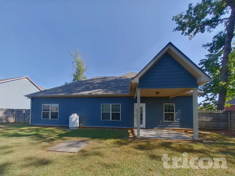 5105 Cloverhill Dr — Photo 27