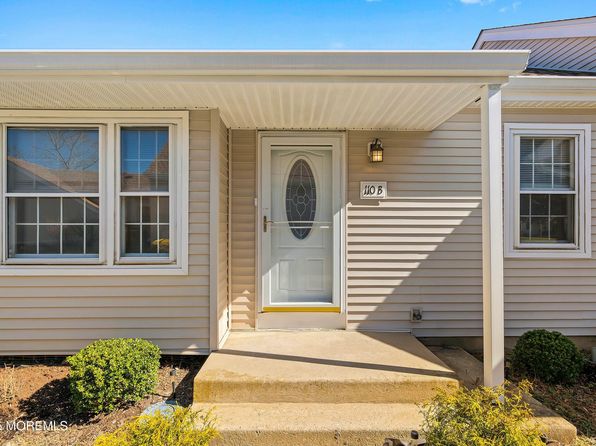 110 Henley Court UNIT B, Freehold, NJ 07728
