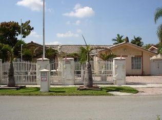10350 SW 12th St, Miami, FL 33174