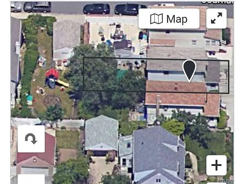 30 Evans Ave photo 1
